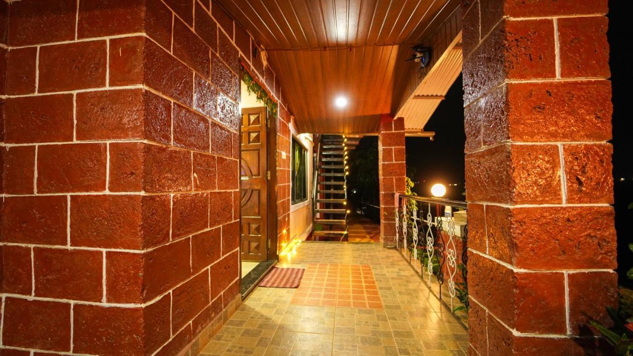 Lifeline Villas - Marvel Valley View 5Bhk With Private Pool,Surrounded By Strawberry Farms Mahabaleshwar Exterior photo